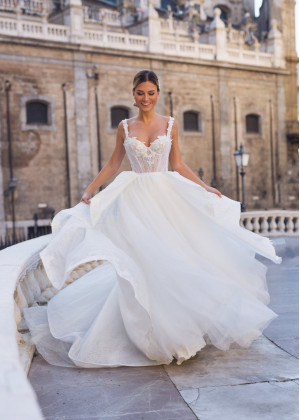 Beaded Ivory Lace Tulle Ruffle Wedding Dress